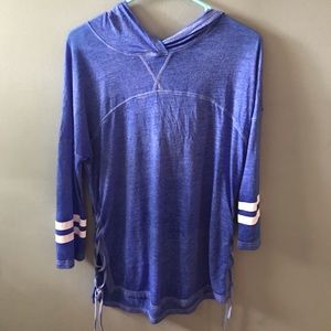 Lightweight 3/4 sleeve tee